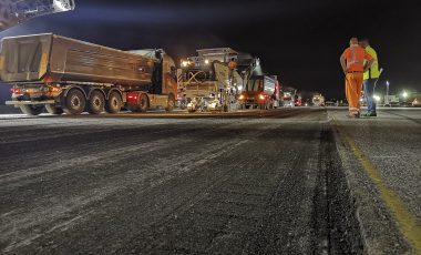 Lavori Pista Aeroporto di Bologna - Sintexcal SPA